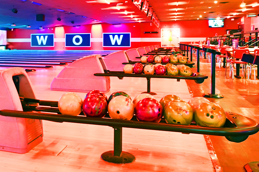 Bowling Alley, Sports Bar, Event Venue, & More | AMF Brookgate Lanes