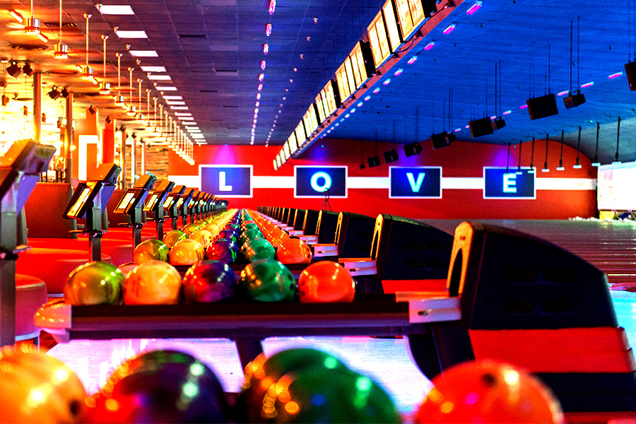 Bowling Alley, Sports Bar, Event Venue, & More | AMF Rocklin Lanes