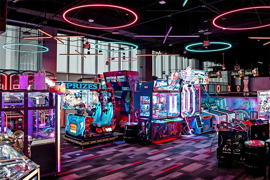 Large, colorful arcade with lots of big games