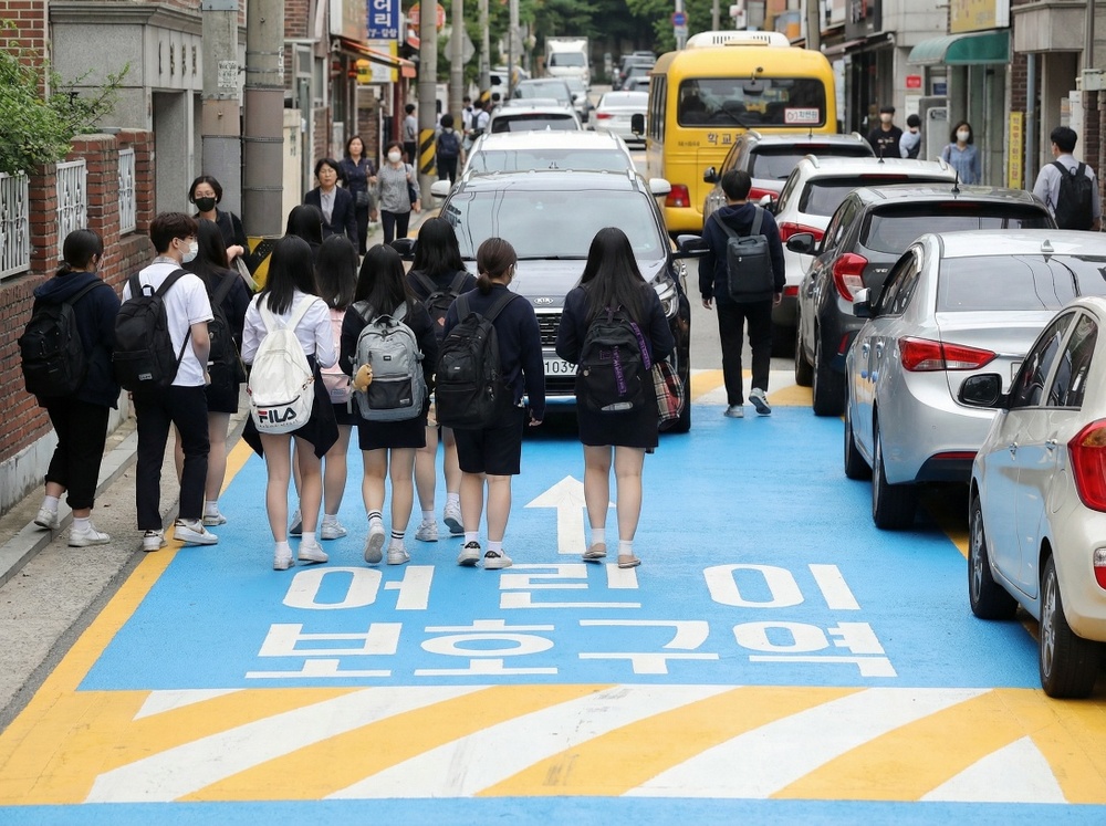 학교 CCTV 이미지 02