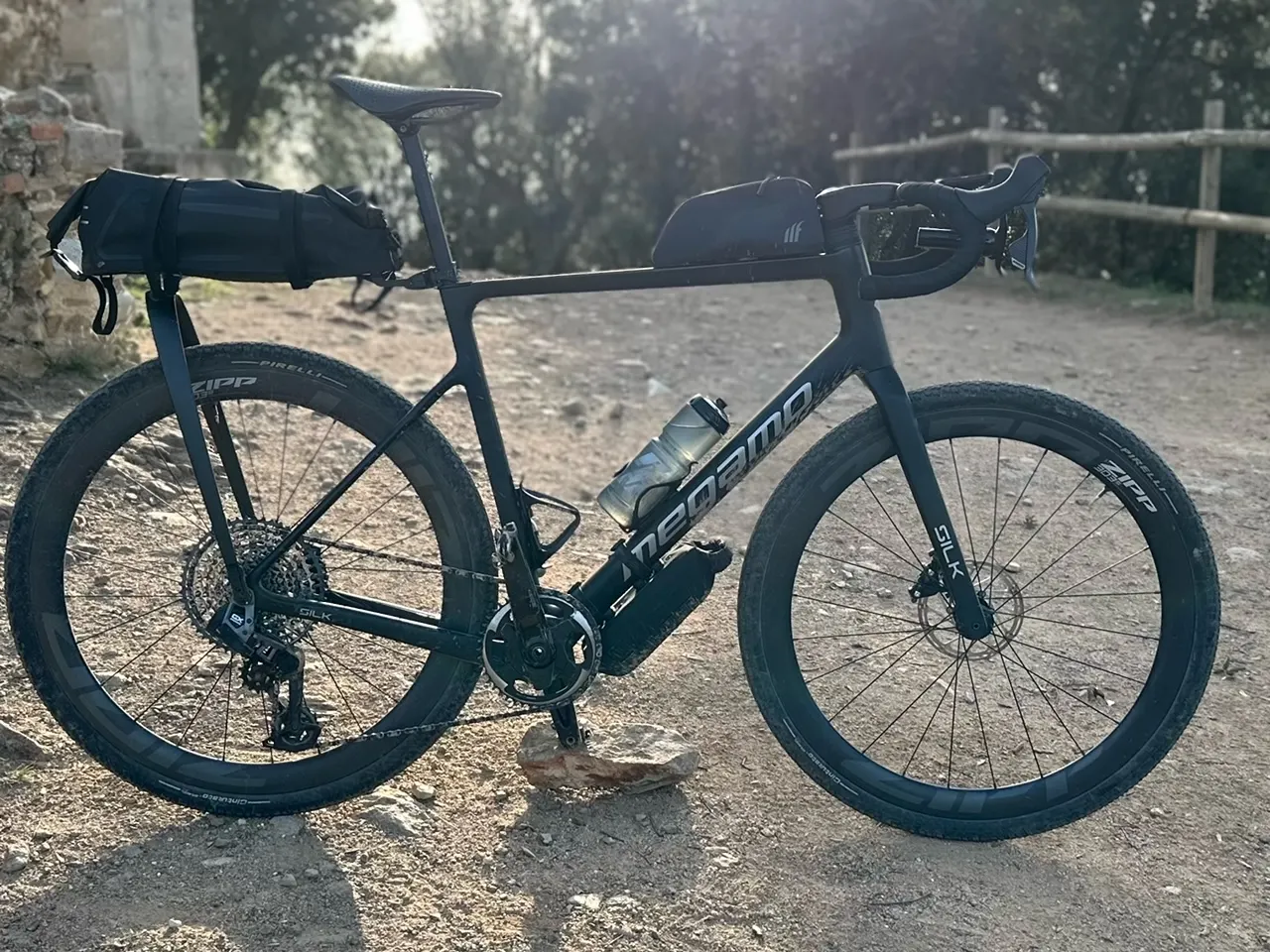 lenkerband abschlussband Clarks CHBT-CARB Carbon-Effekt mit Stopfen und Abschlussband Fahrrad- Lenkerband main image 1