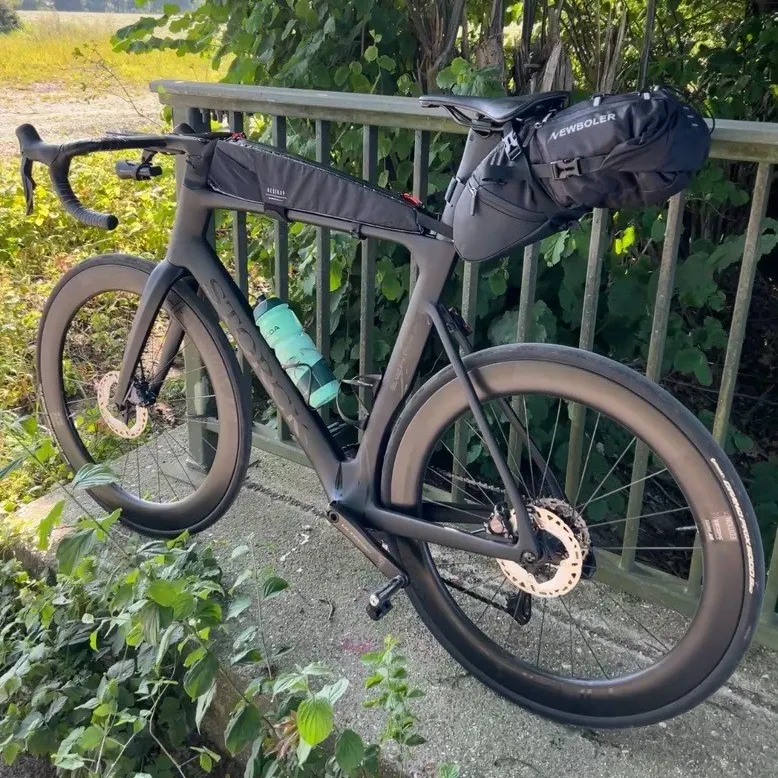 Bike Rapha Apidura Handlebar Bag Explore Luggage Rapha