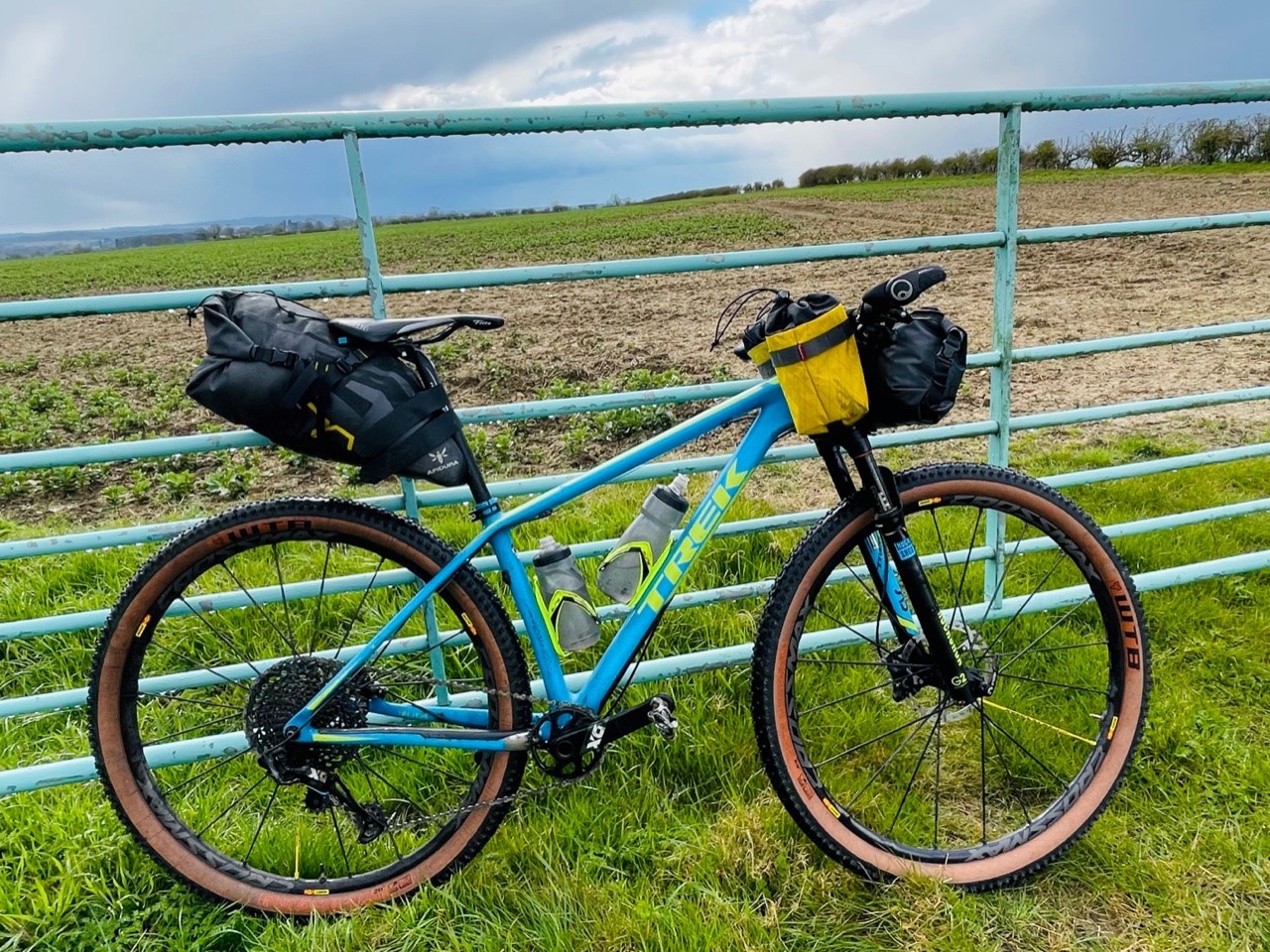 Bikes of Dales Divide 2021 DotWatcher.cc