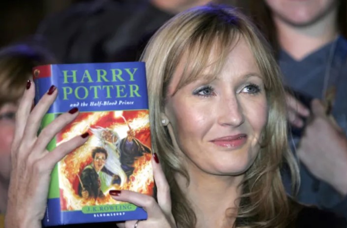 看哈利波特學英文---作者羅琳(JK Rowling)的成名故事