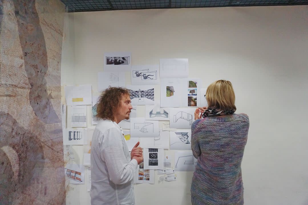 協助藝術家展覽-3