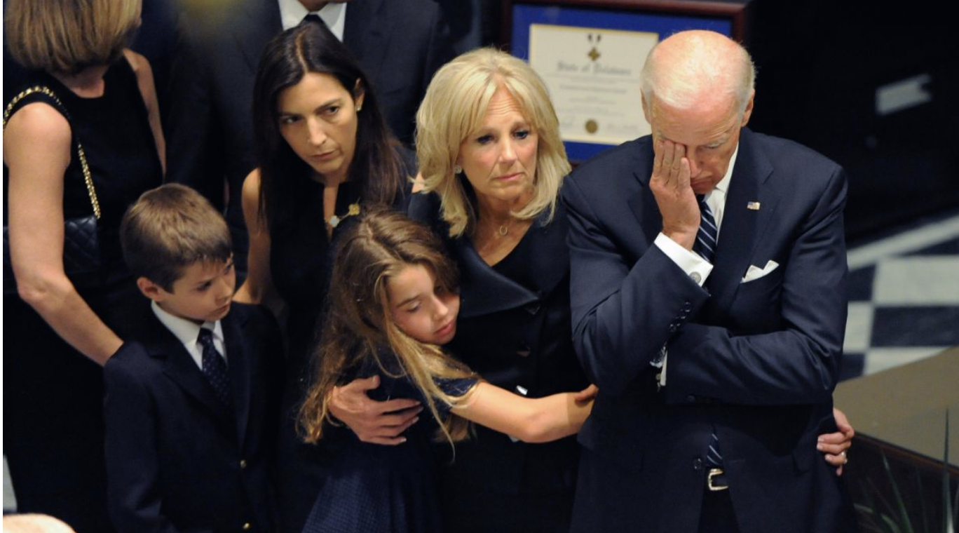 美國總統拜登---生離死別背後的柔情