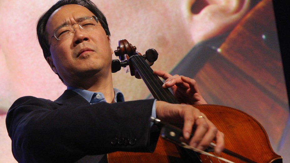 跟著和藹可敬的音樂家馬友友學英文