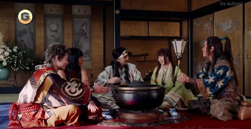 kddi au commercial santaro momotaro