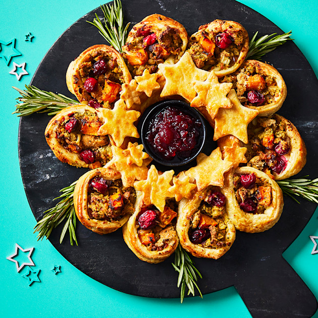 Vegetarian Christmas Pastry Wreath | Festive Ideas | Cauldron