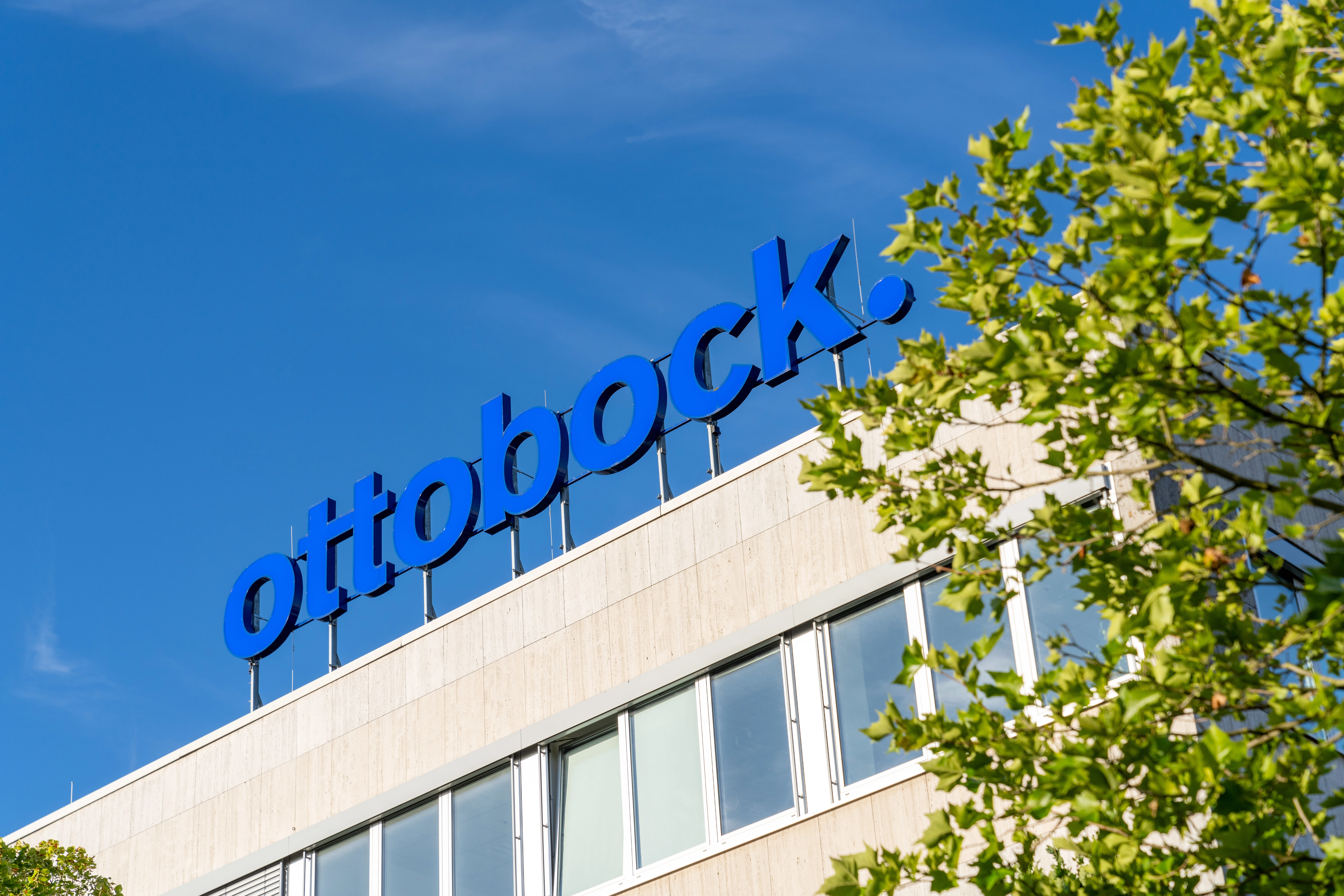 Image Ottobock Logo Rooftop Headquarter Duderstadt