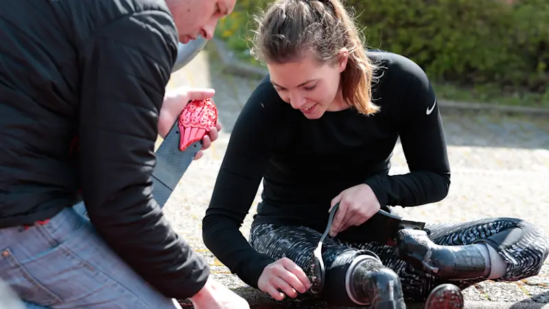 MARLOU VAN RHIJN VISITS OTTOBOCK HEADQUARTERS AS PART OF HER FINAL PREPARATIONS
FOR THE RIO 2016 PARALYMPIC GAMES
