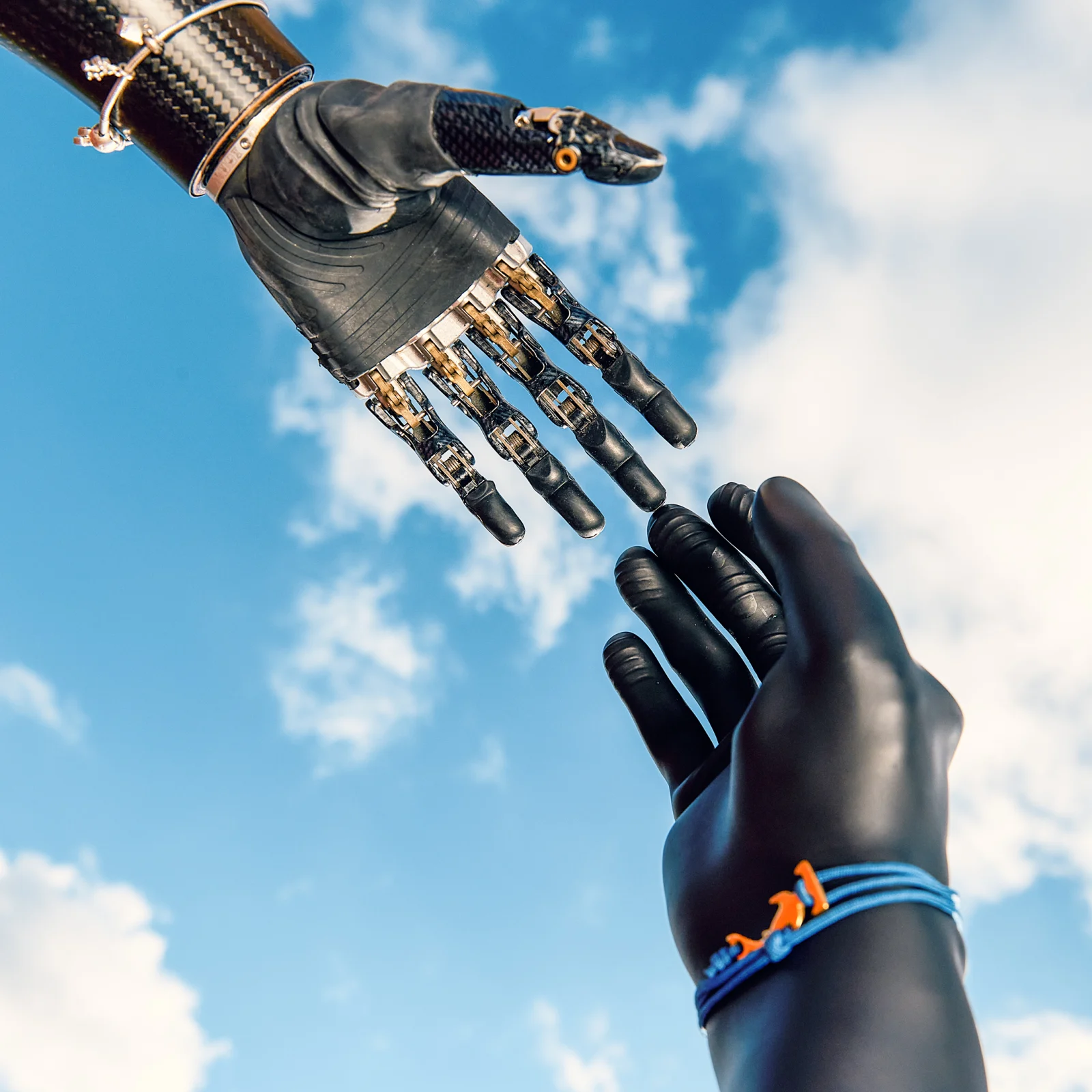 Image Hand prostheses bebionic and Michelangelo