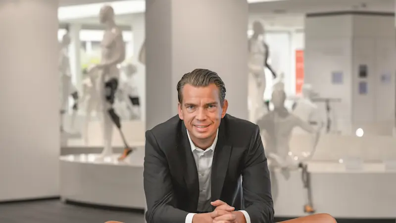 PHILIPP SCHULTE-NOELLE TO ASSUME ROLE OF CEO ON INTERIM BASIS