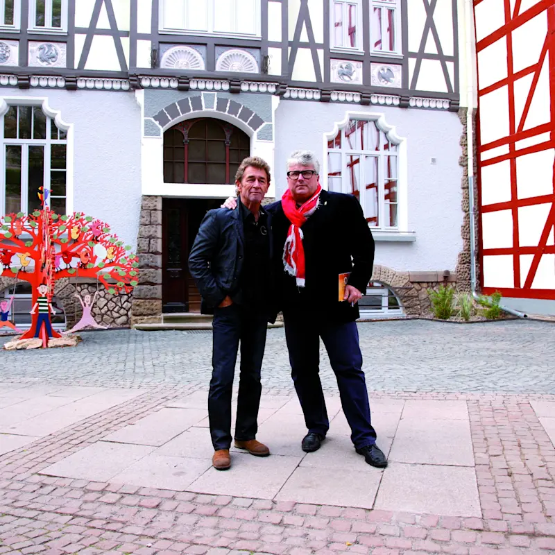 p_maffay_u_hg_naeder_vor_tabalugahaus