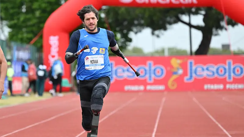 Portrait of Ottobock brand ambassador Davide Morana with a visible prosthetic hand.