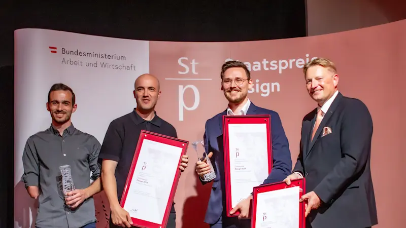 From left to right: Alexander Pototschnig, Andreas Hogh and Reinold Durstberger from Otto Bock Healthcare Products GmbH as well as Roland Weinert, Head of the Presidential Section at the Federal Ministry of Labour and Economic Affairs.