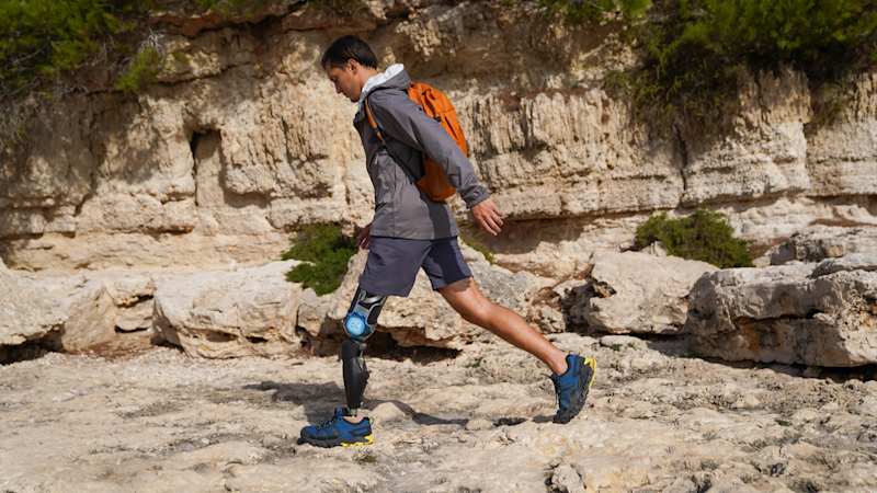 The Evanto mechanical prosthetic foot resolves the conflict between dynamics, flexibility and stability for the first time.