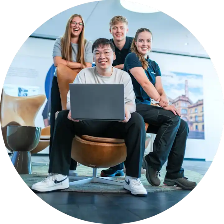Gruppenbild Ausbildung_square