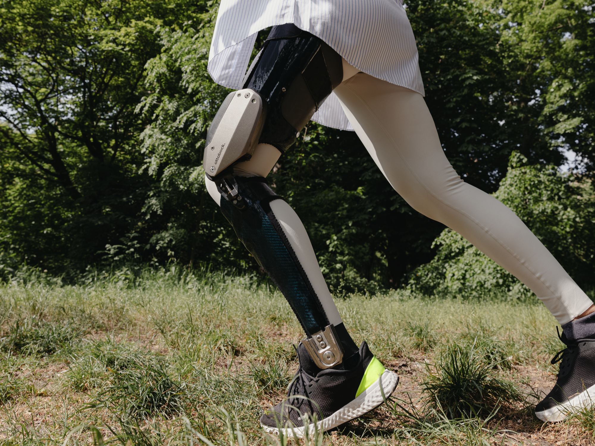 SCS23025 Neuromobility 29A1250-cf C-Brace Sina