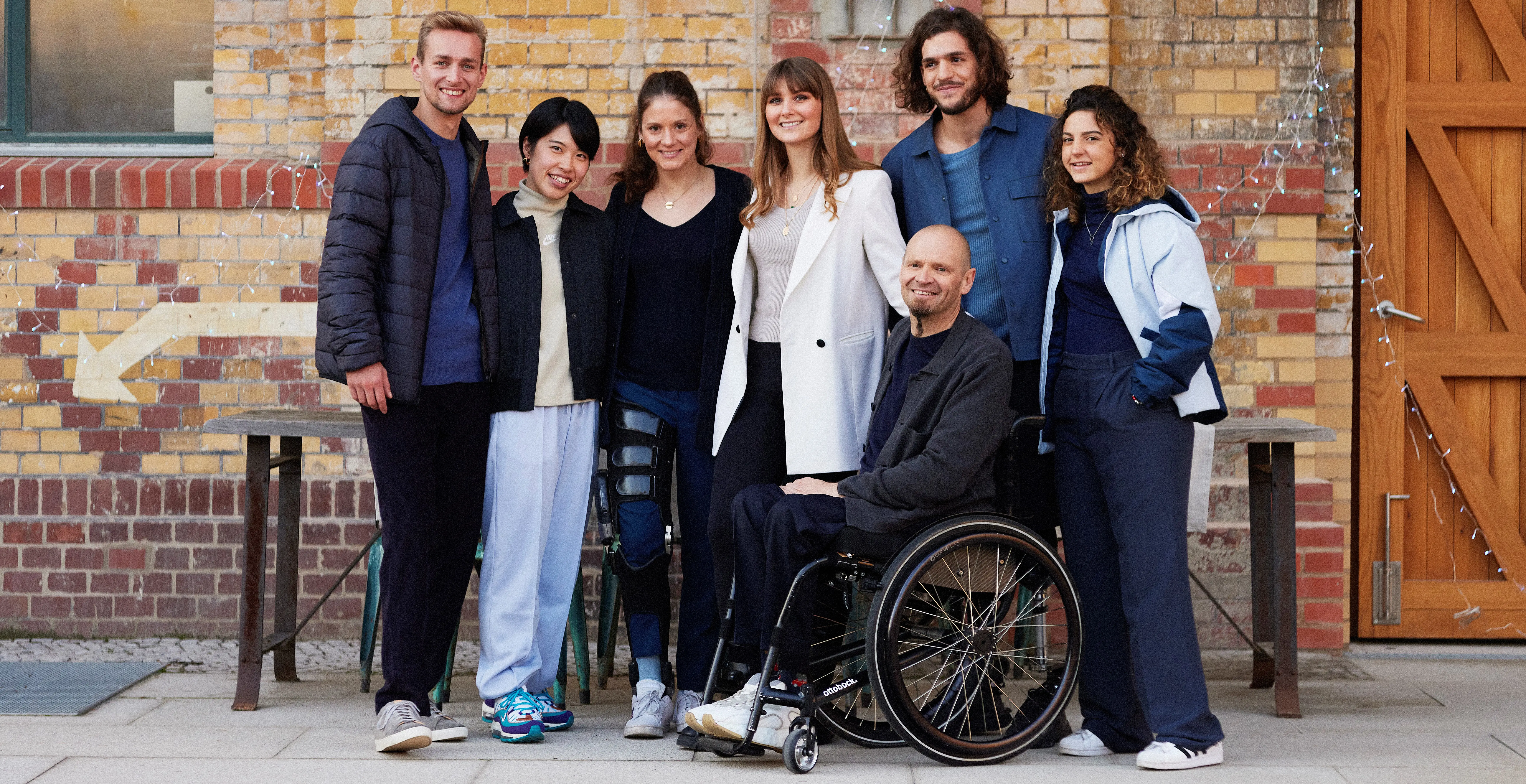 Group photo of Ottobock brand ambassadors, including Georgia Näder, in Berlin Bötzow © Ottobock