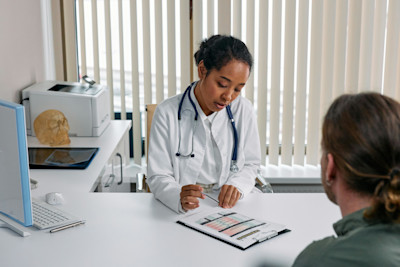 252028 | Responsible AI for Clinical Decision Support RACliDeS pexels-cottonbro-7578803.jpg