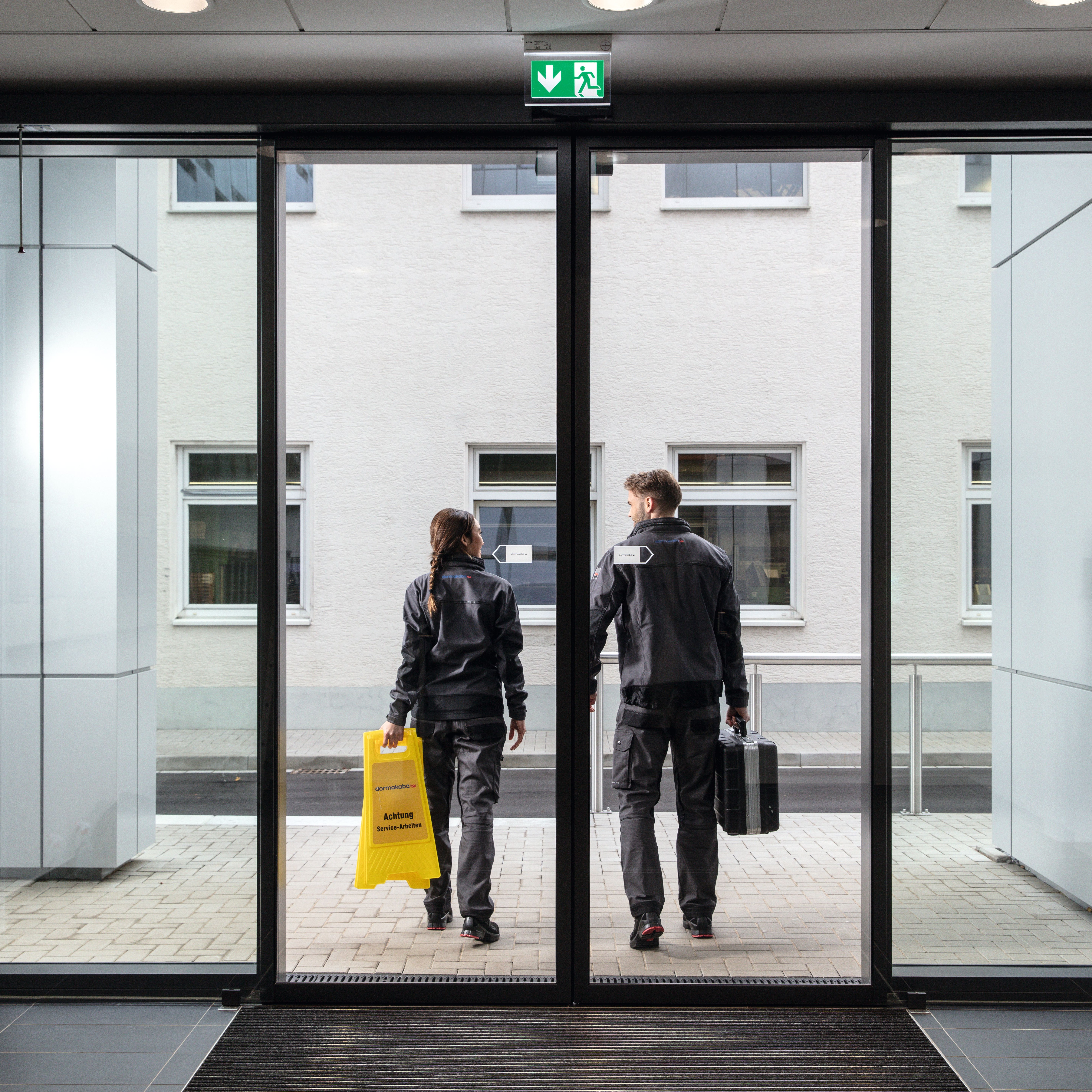 IM SERVICE 141606 web-jpeg