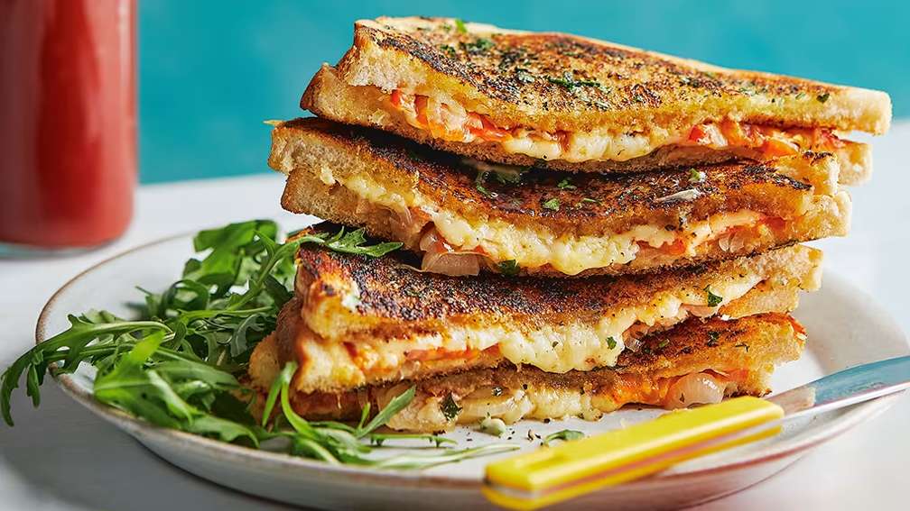 Garlic bread toasties