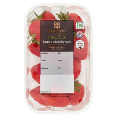 Co-op Irresistible Strawberries punnet each