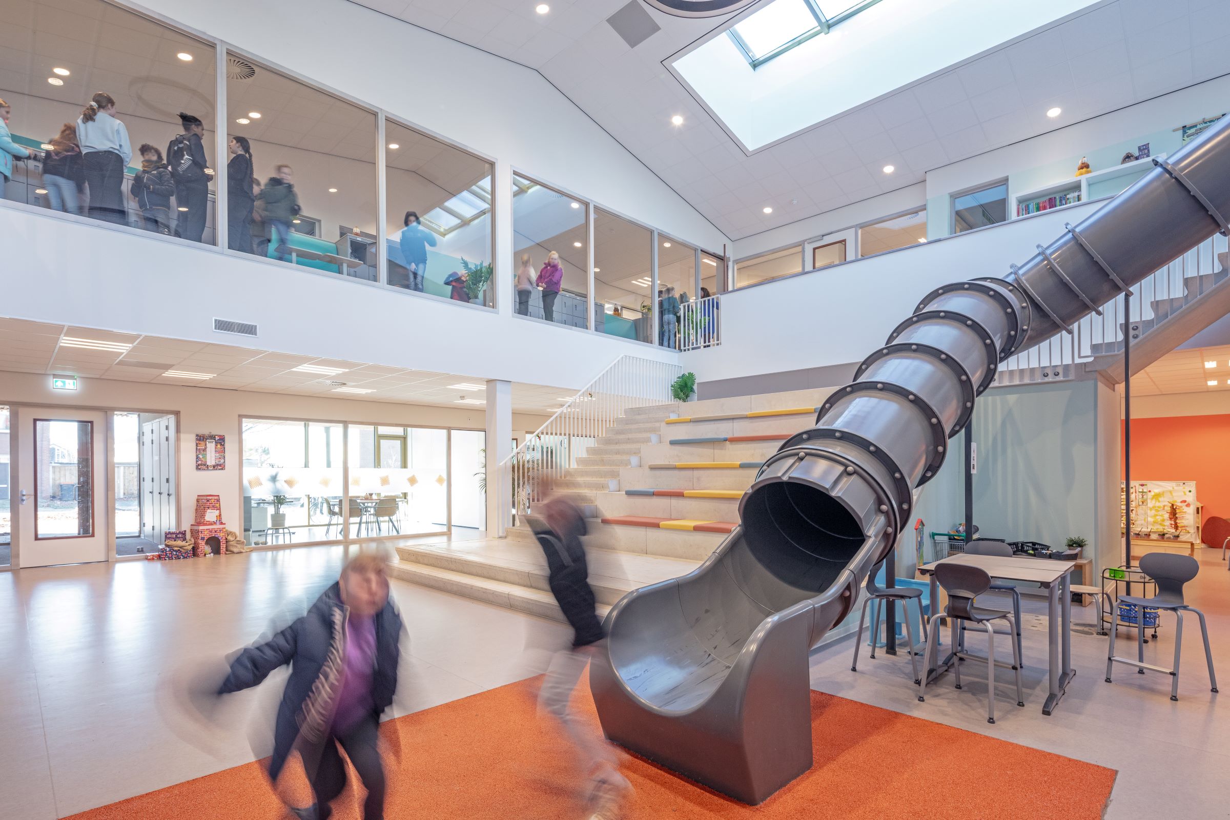 IKC Het Palet - glijbaan binnen