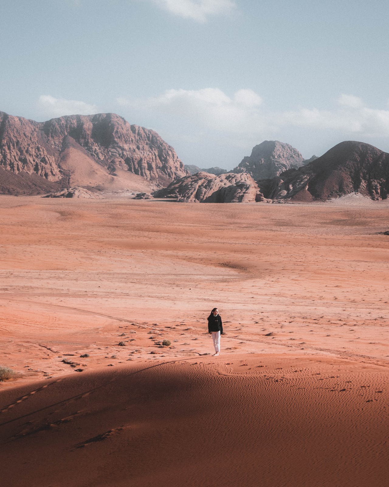 Hiking hotsell wadi rum