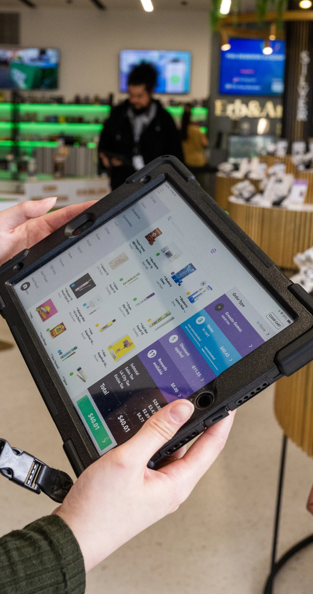 Cova vs. Flowhub: Choosing the Best Dispensary Software | Meadow Blog