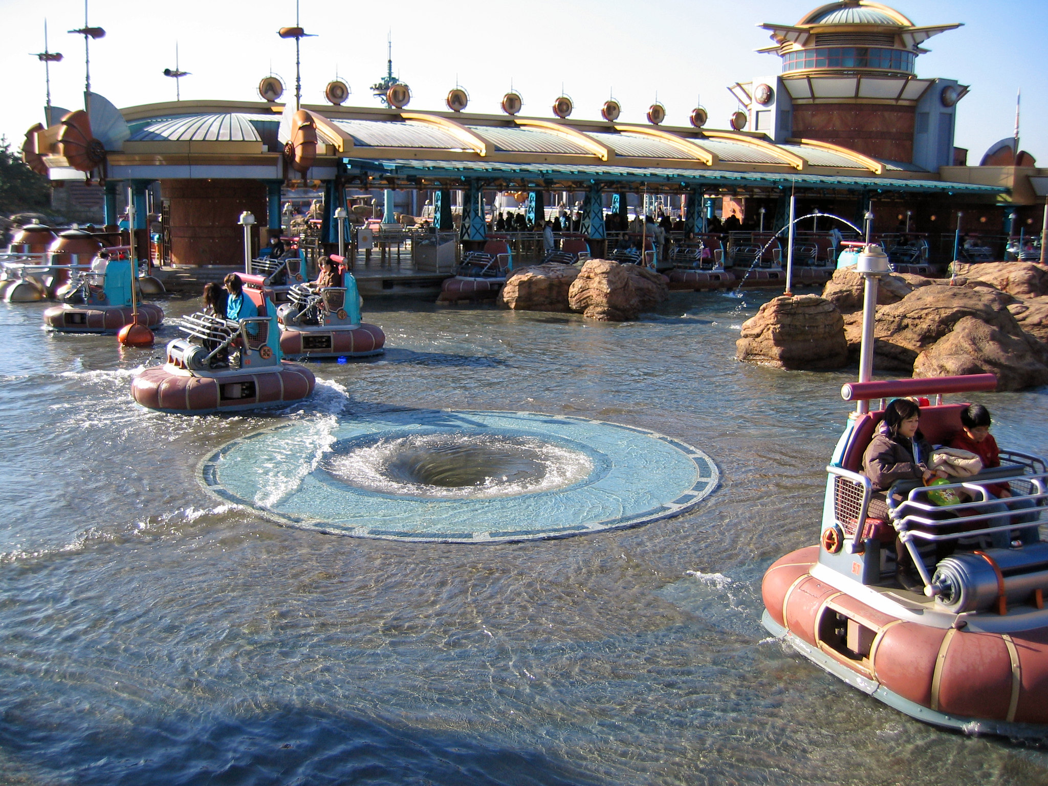 best-tokyo-disneysea-attractions-ride-guide-disney-tourist-blog