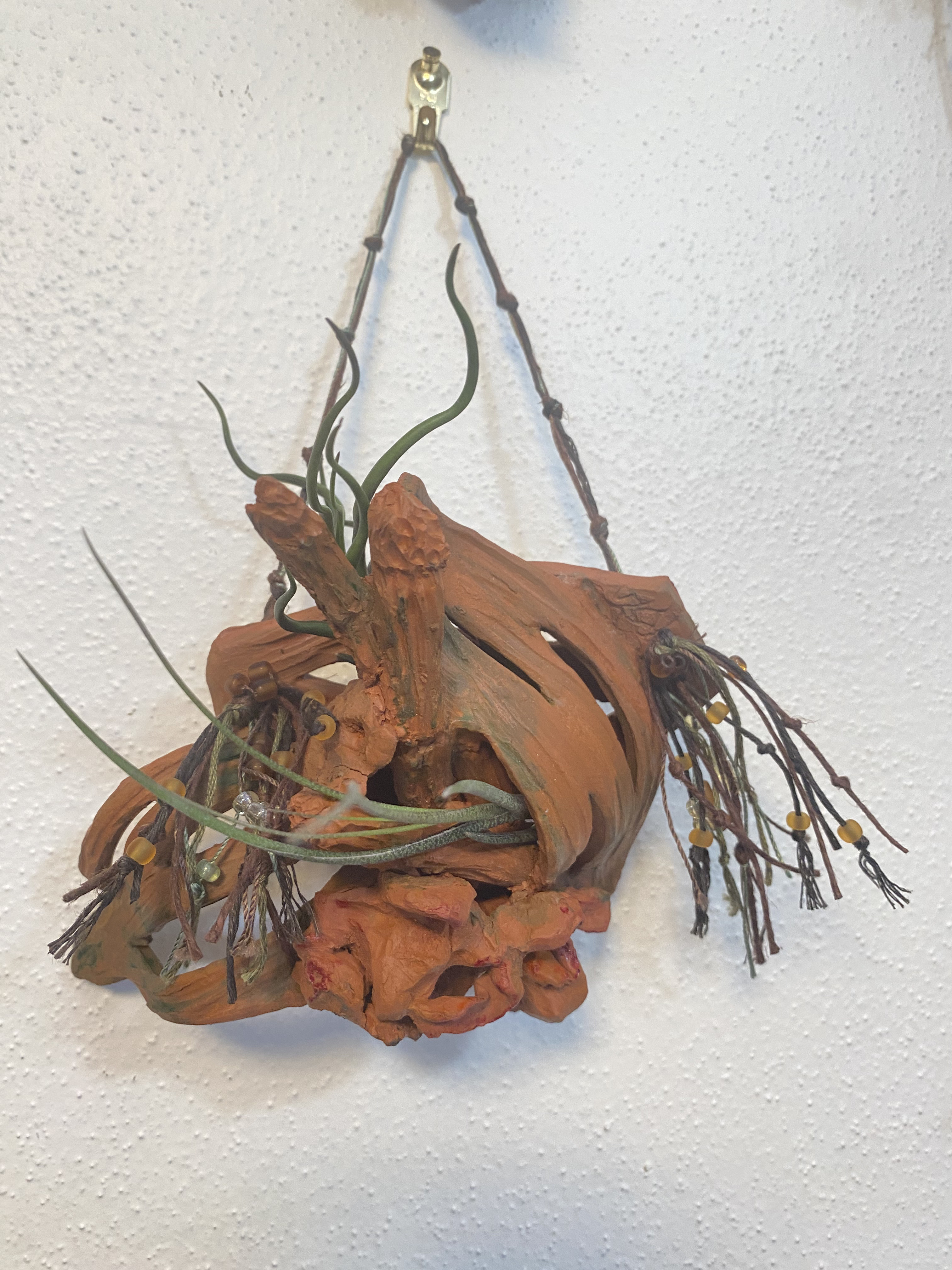 Hand-Sculpted Terracotta Orchid Wall Sconce for Air Plants, 6x7 IN - Image 2