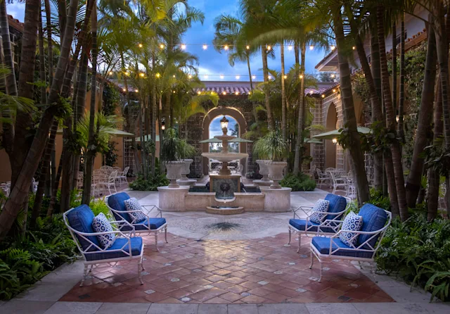 The Breakers Palm Courtyard