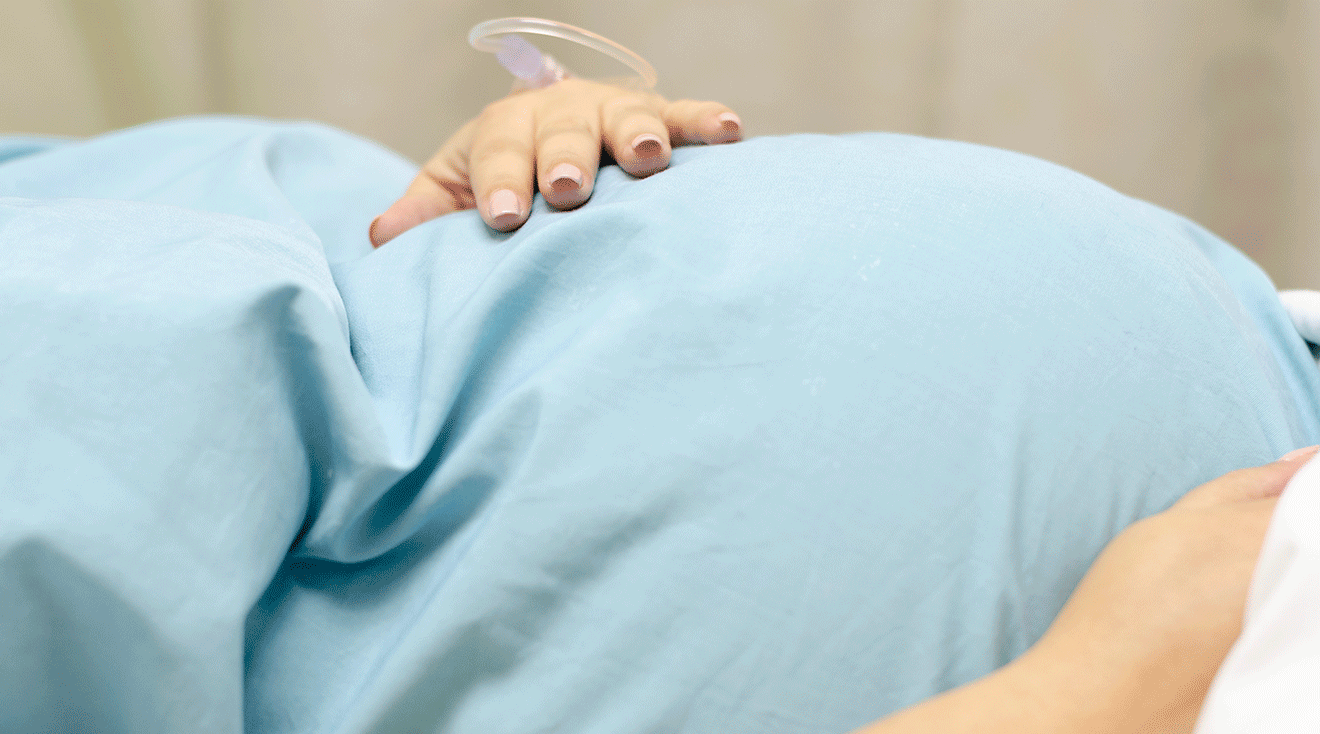 pregnant woman in labor and delivery