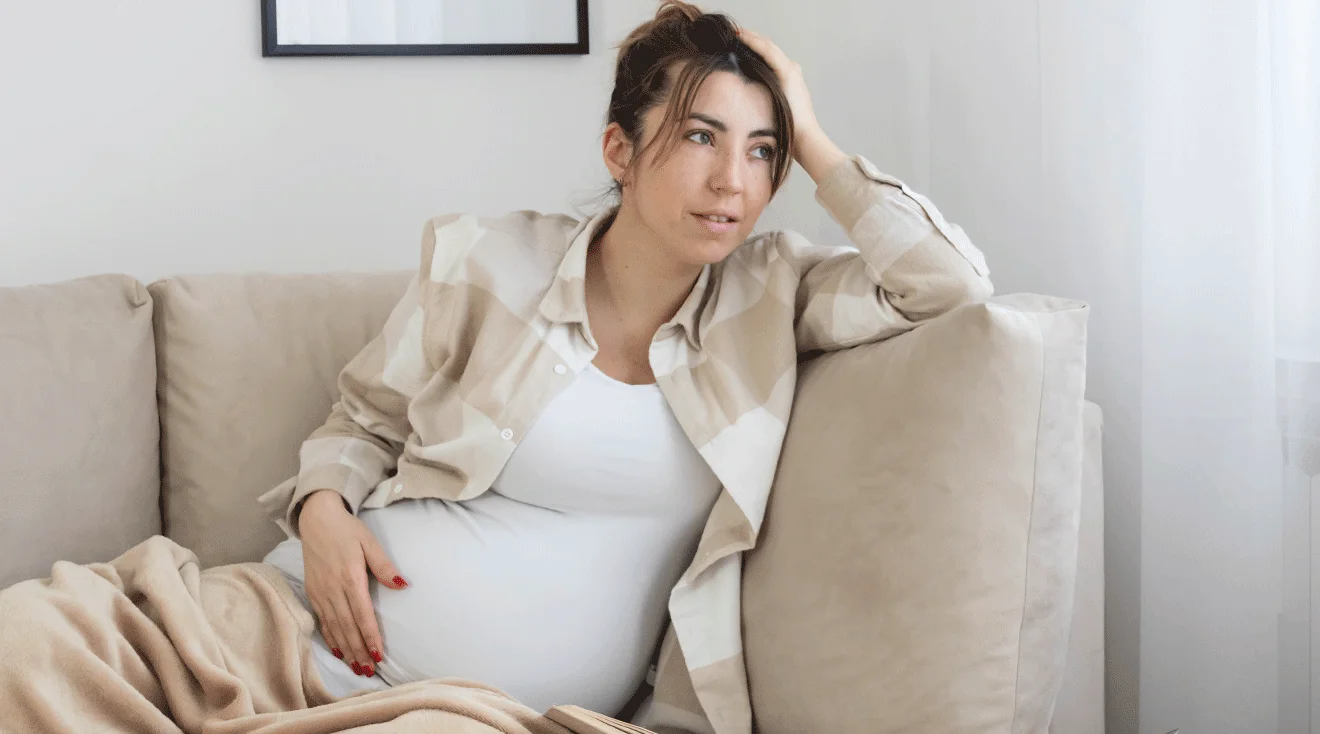 Feeling Cold Early Pregnancy: Causes, Tips