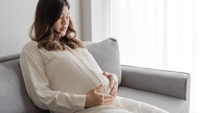 When's Pregnancy Discharge Normal? 5 Discharge colors - Baby Doppler Blog