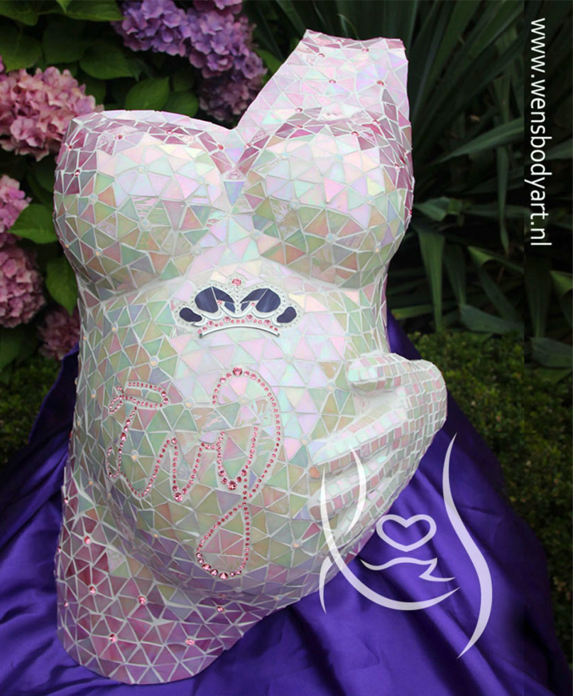 Artist Makes Bedazzled Belly Casts for Pregnant Women