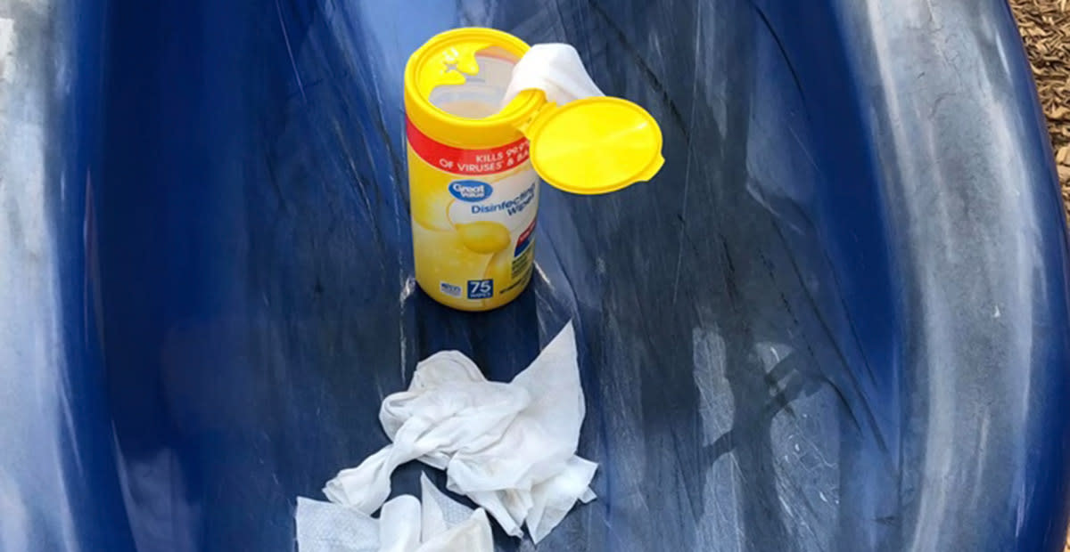 Mom’s Tale of Cleaning Poop Off a Slide Has the Internet Cracking Up Mom’s Tale of Cleaning Poop Off a Slide Has the Internet Cracking Up