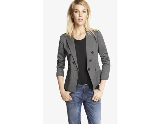 What to Wear When You’re a New Mom