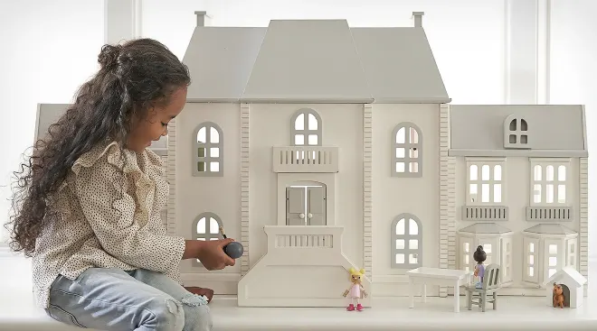 The 10 Best Dollhouses of 2023