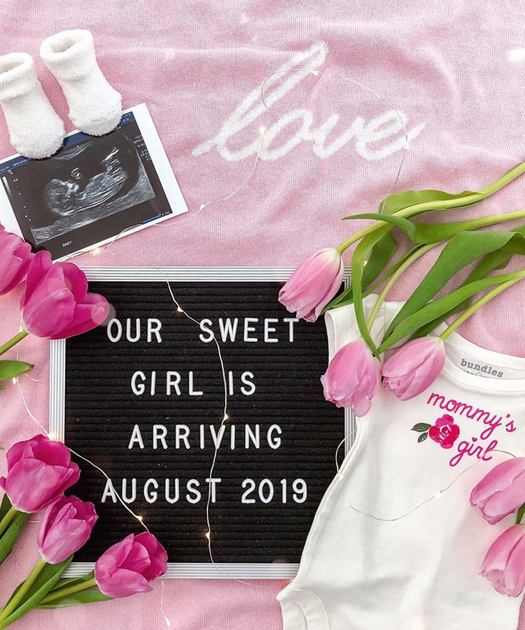 baby announcement flowers