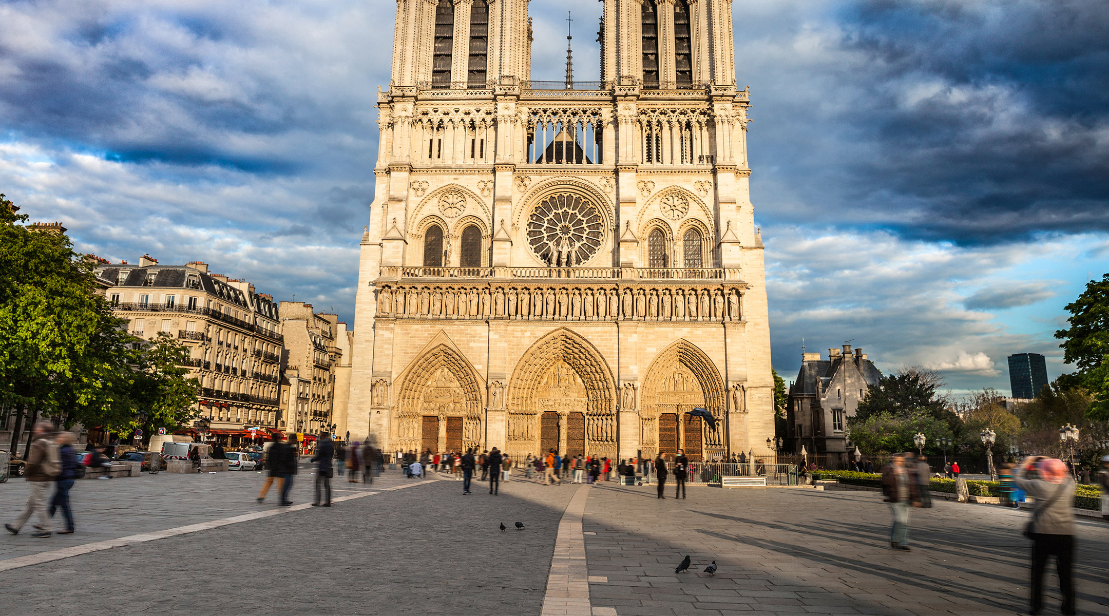 notre dame church in paris before the devastating fire