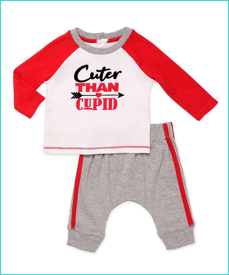 9 Types Of Baby Clothes Every New Mom Should Own