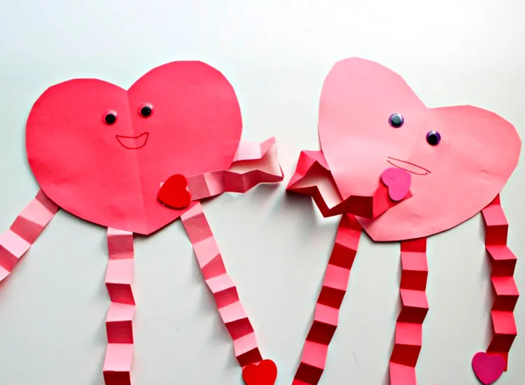 Stand-Up Valentine Hearts Craft Kit - Makes 12