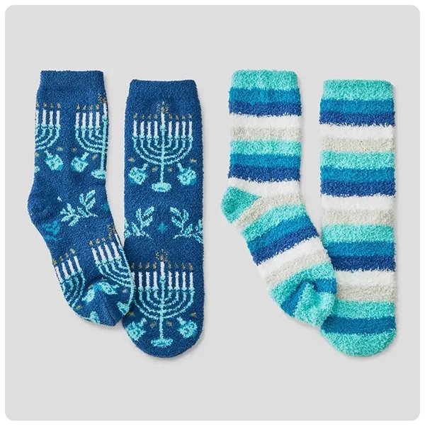 Wondershop Kids' 2pk Hanukkah Menorah Cozy Crew Socks with Gift Card Holder