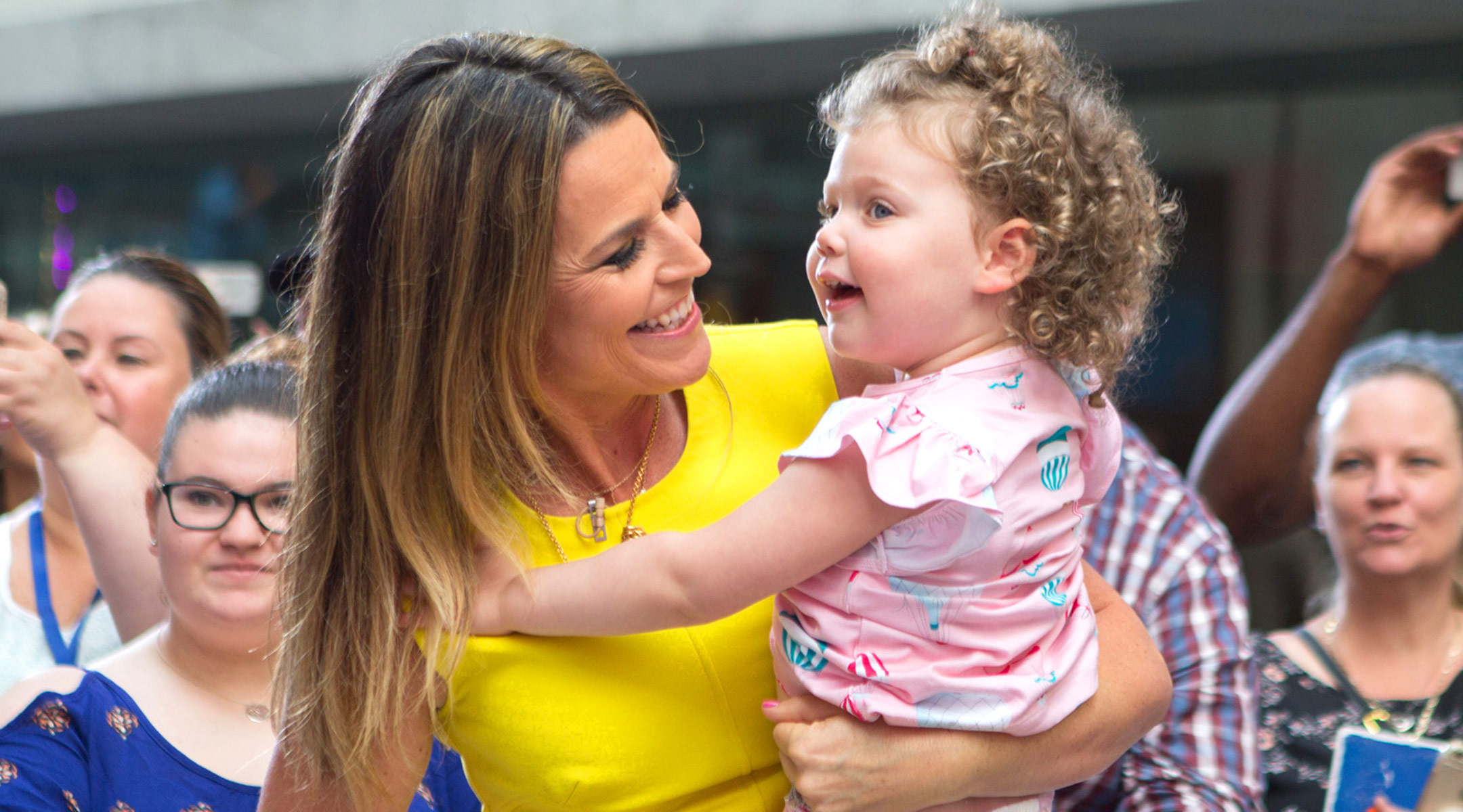 savannah guthrie holding her daughter vale today show plaza 