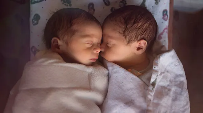 This California Mom Just Welcomed Twins Born in Different Years