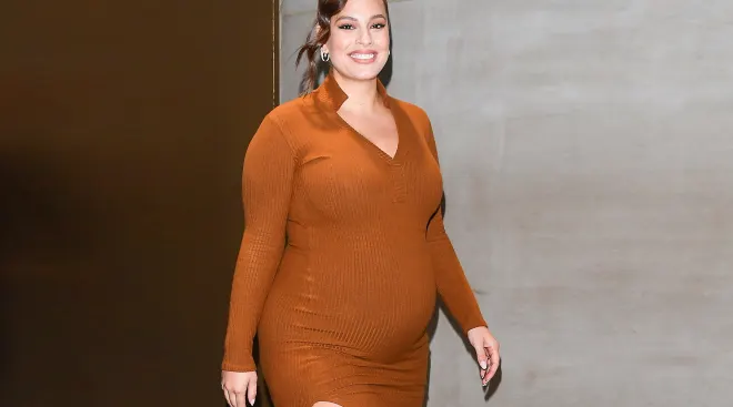 ashley graham shares her positivity about pregnancy weight gain