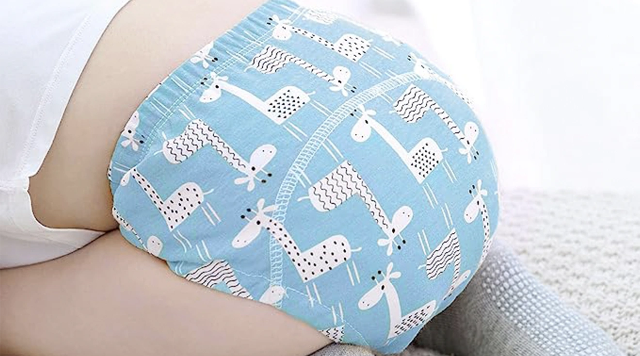 Unisex Disposable Newborn Baby Diapers  10ps Packet Age Group Newly  Born Packaging Size 10 Pieces